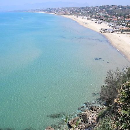 La Casetta Nel Porto 카스텔라마레델골포 외부 사진