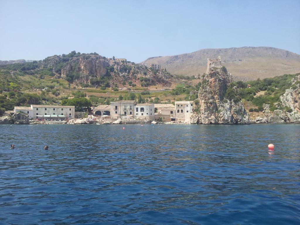 La Casetta Nel Porto 카스텔라마레델골포 객실 사진